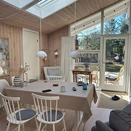 Feriehus Summer House By The In *