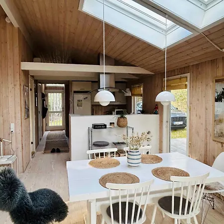 Summer House By The In *